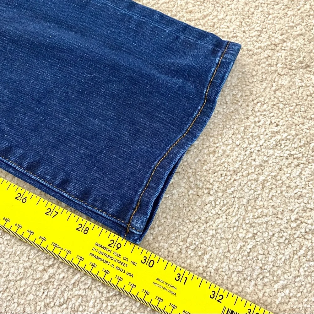 Kut from the Kloth Catherine Boyfriend Jeans 10 - Picture 7 of 11